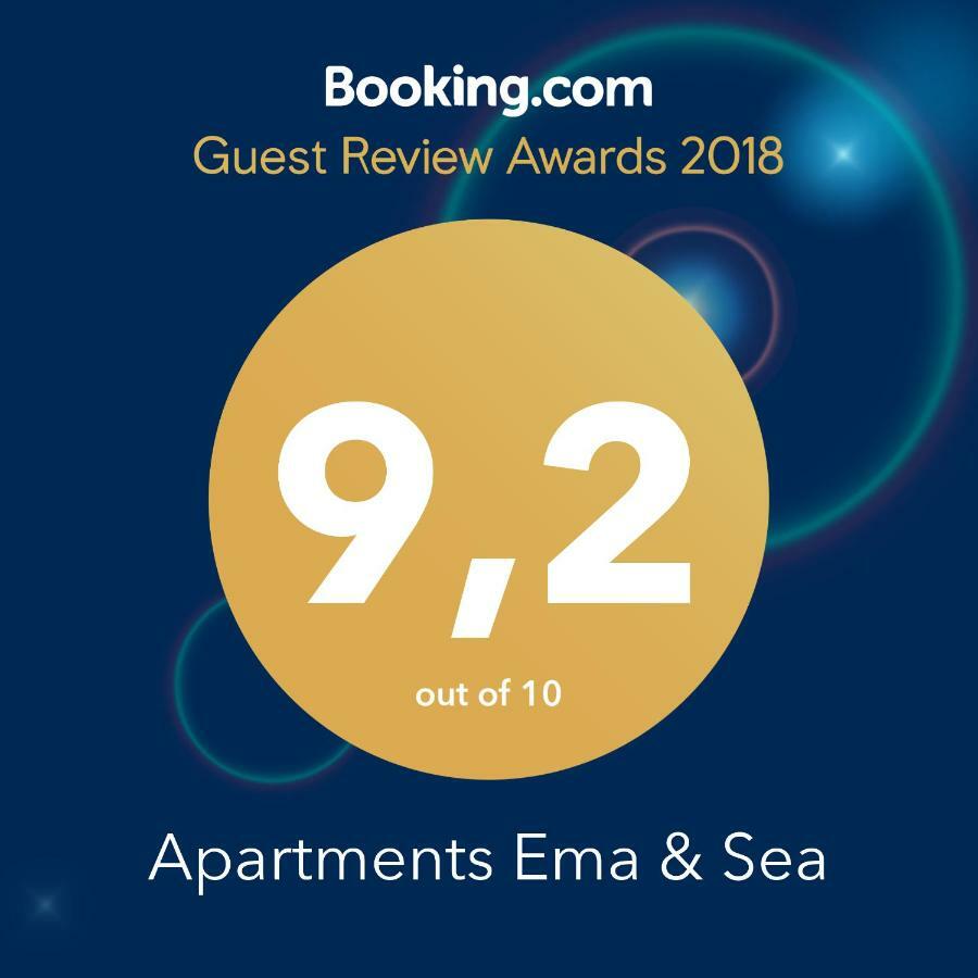 Ema & Sea Apartment'S Pola Esterno foto